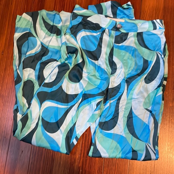 Zara Groovy Flare Pants - Picture 1 of 2